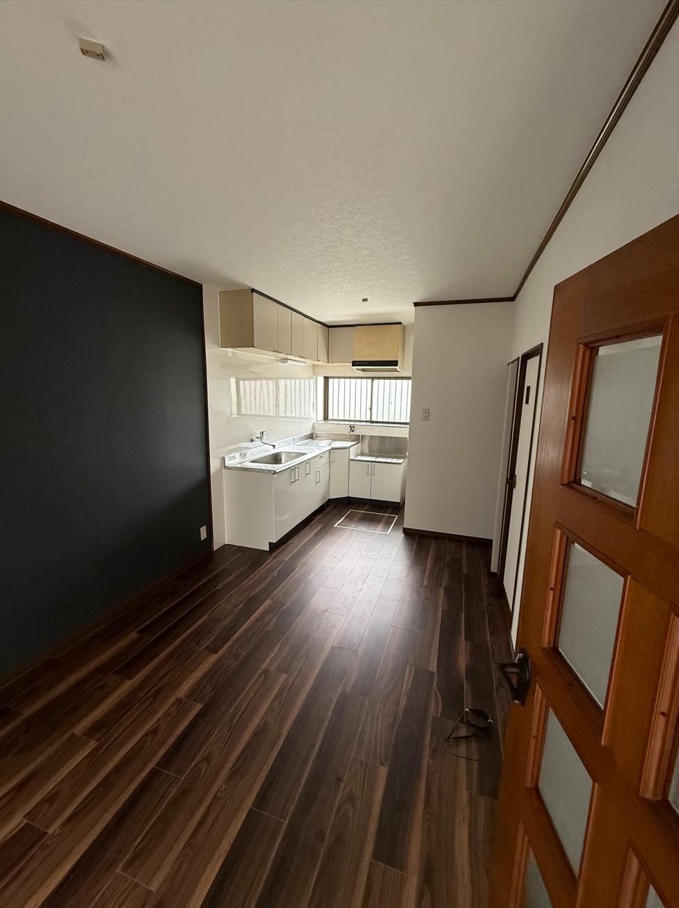3LDK house in Matsubara, Osaka - Photo 1