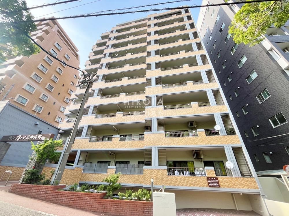 3LDK apartment in Yahatahigashi Ward, Kitakyushu, Fukuoka - Photo 1