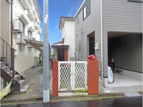 74 m² land in Higashiyamato, Tokyo - Photo 1