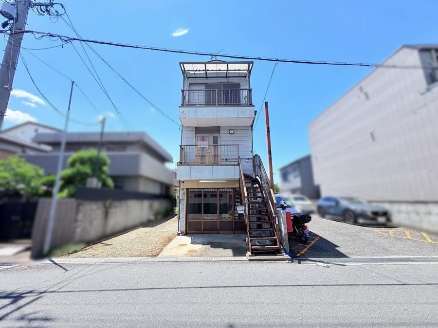 4DK house in Higashiosaka, Osaka - Photo 1