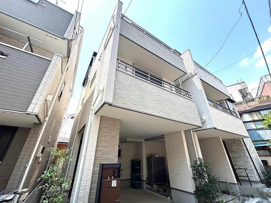 3LDK+S house in Koto Ward, Tokyo - Photo 1