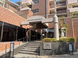 3DK apartment in Machida, Tokyo - Photo 1