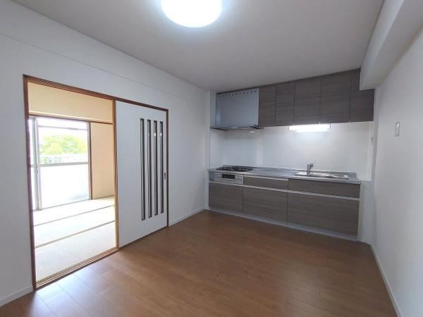 3DK apartment in Tempaku Ward, Nagoya, Aichi - Photo 1