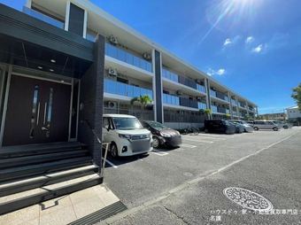 3LDK apartment in Nago
