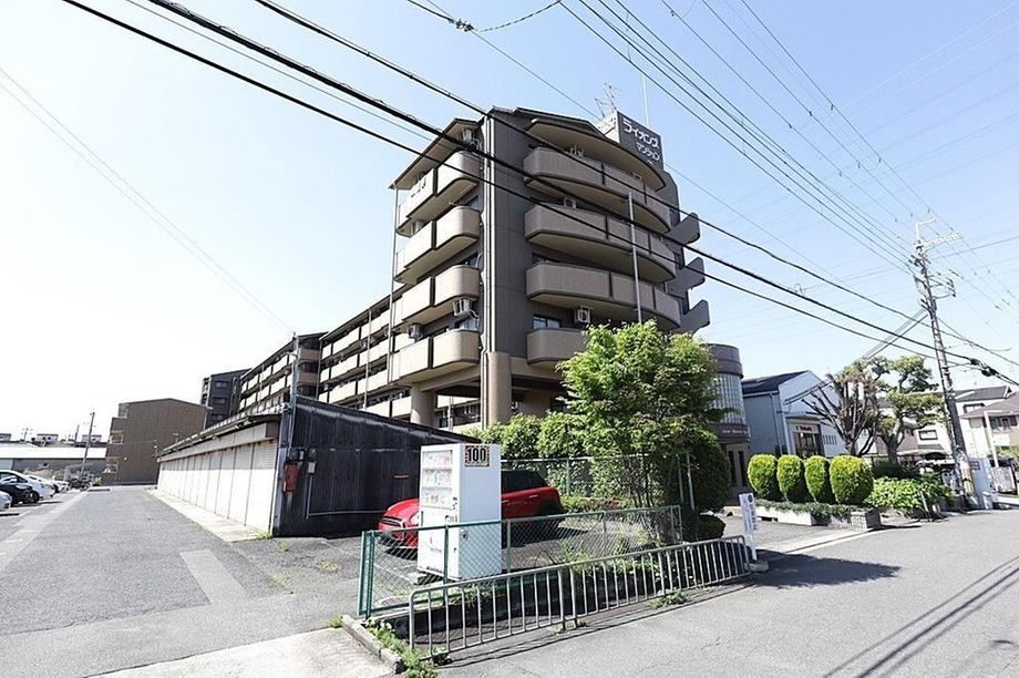 3LDK apartment in Higashiosaka, Osaka - Photo 1