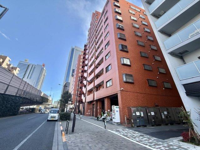 2LDK apartment in Shinjuku Ward, Tokyo - Photo 1