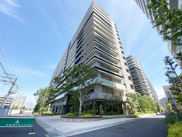 3LDK apartment in Nagareyama, Chiba - Photo 1