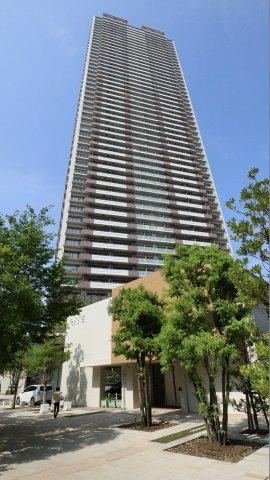 2LDK apartment in Koto Ward, Tokyo - Photo 1