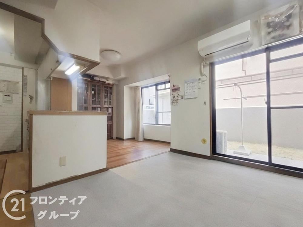 3LDK apartment in Itami, Hyogo - Photo 1