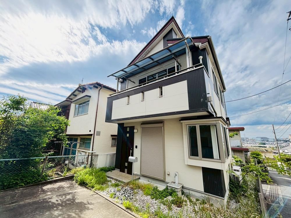 3LDK house in Hino, Tokyo - Photo 1
