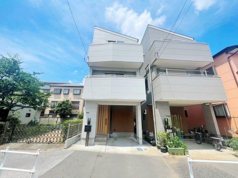 2LDK+S house in Katsushika Ward, Tokyo - Photo 1