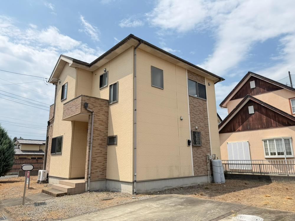 4LDK house in Tamamura, Sawa District, Gunma - Photo 1