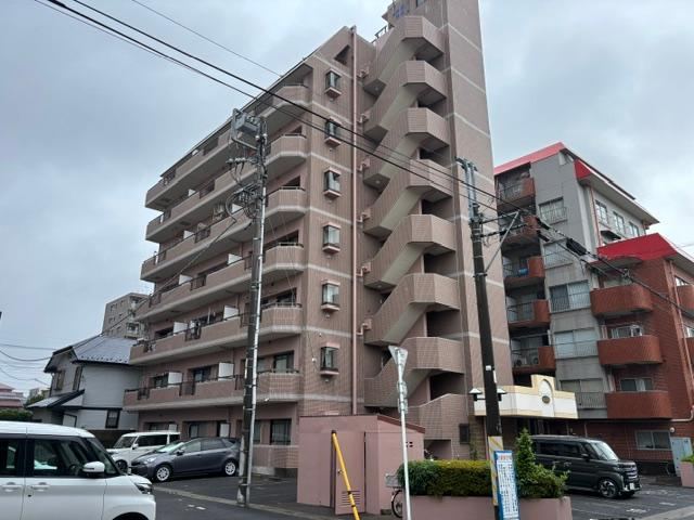 2LDK+S apartment in Koshigaya, Saitama - Photo 1
