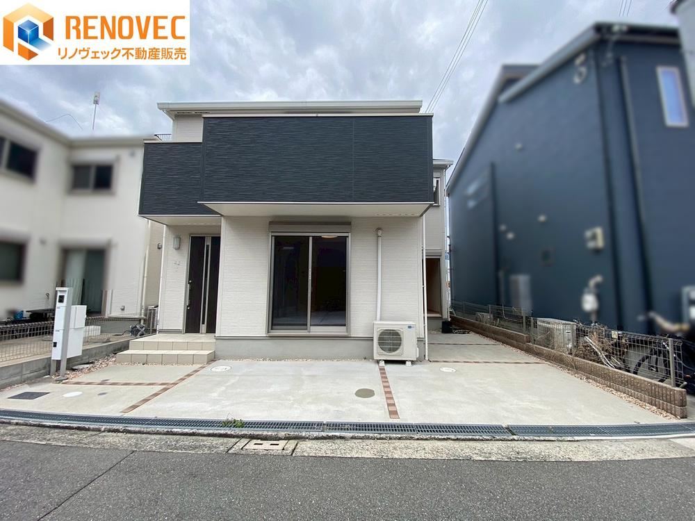 3LDK house in Sakai Ward, Sakai, Osaka - Photo 1