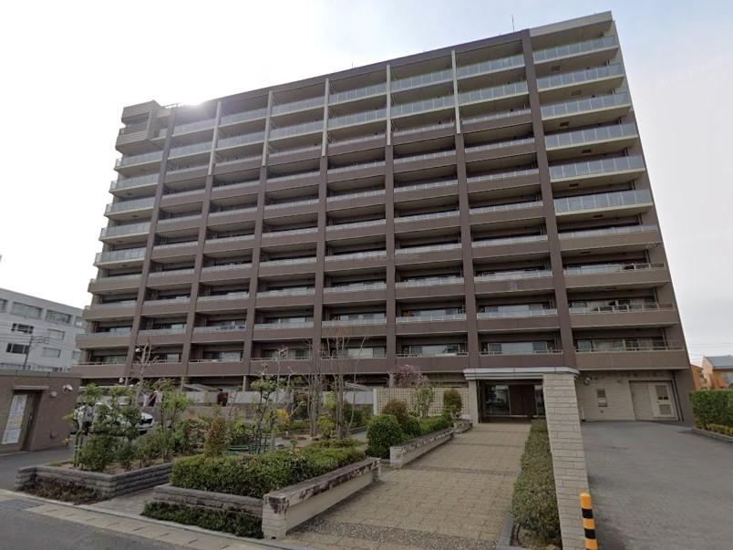 2LDK+S apartment in Naka Ward, Okayama - Photo 1