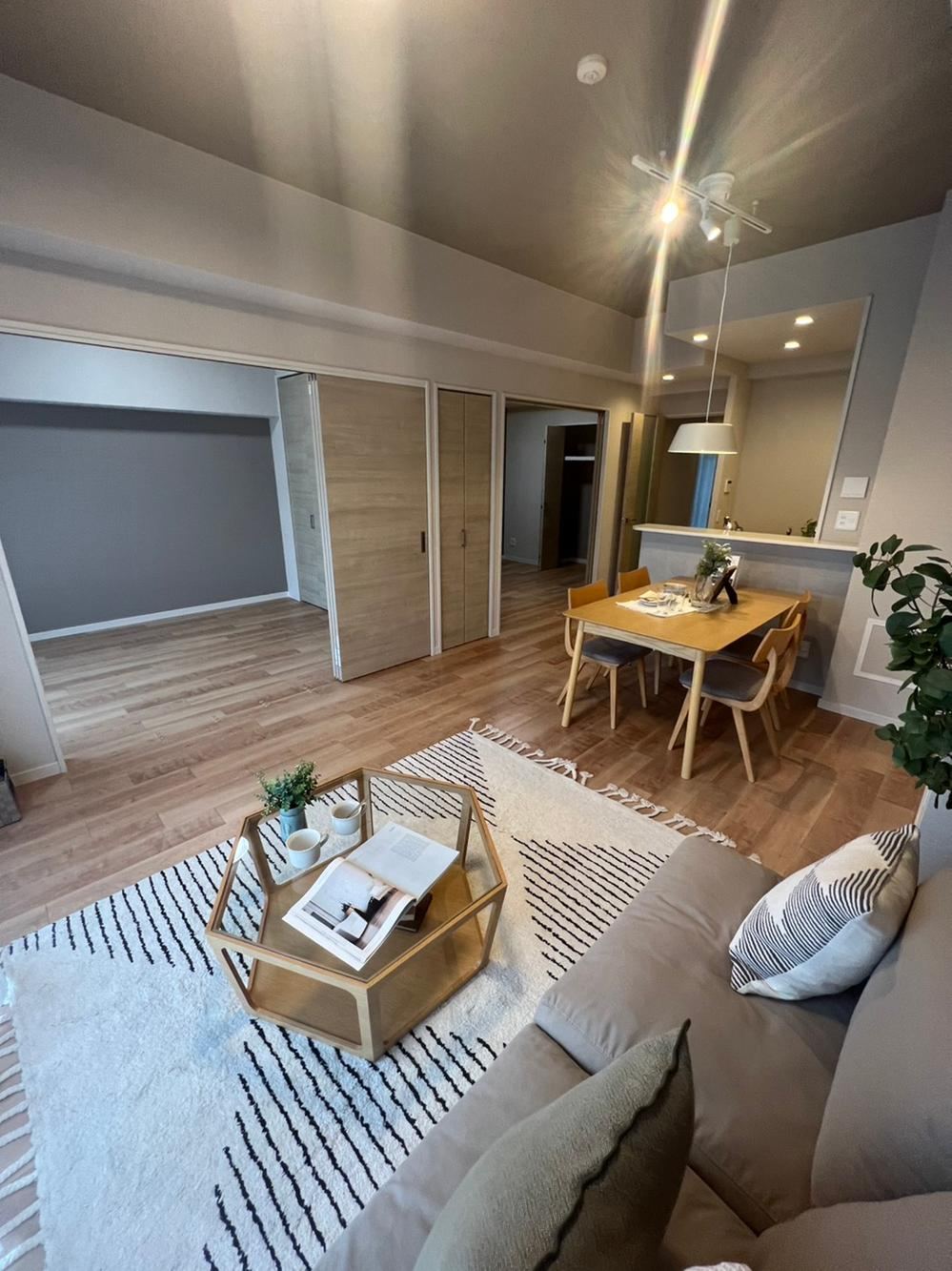 2LDK+S apartment in Kita Ward, Osaka - Photo 1