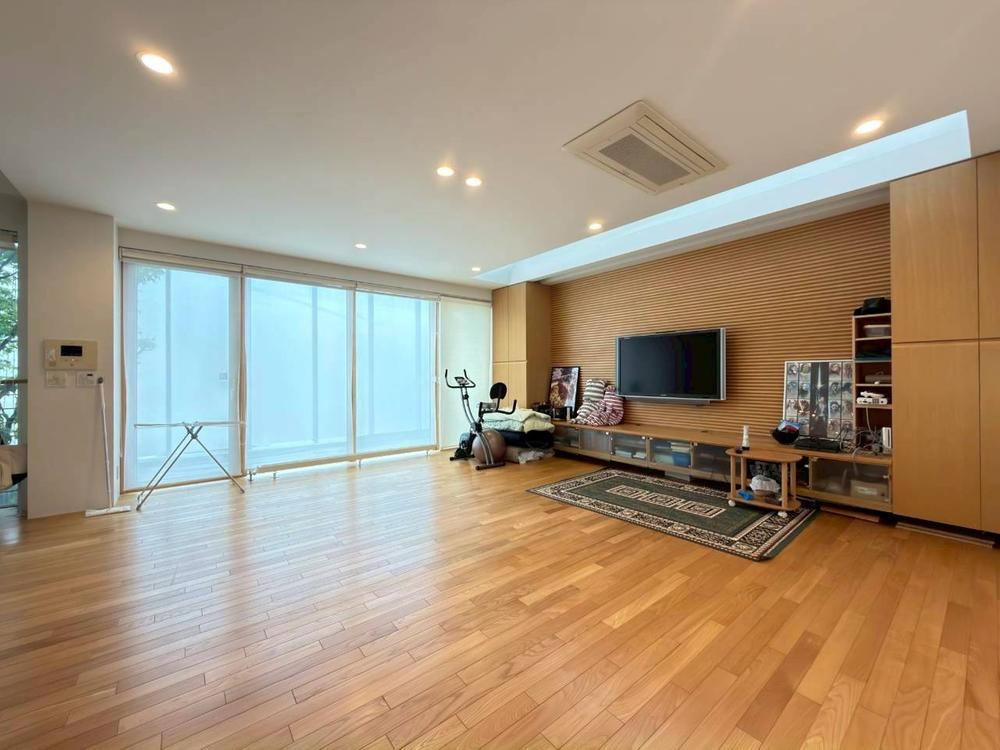 4LDK house in Otaru, Hokkaido - Photo 1