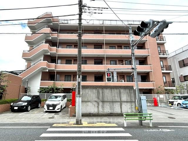 3LDK apartment in Kokubunji, Tokyo - Photo 1