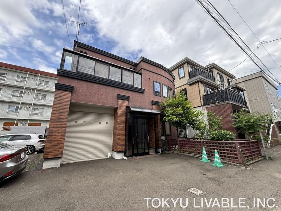 4LDK house in Chuo Ward, Sapporo, Hokkaido - Photo 1