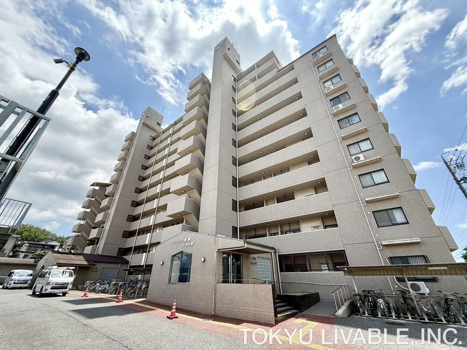 4LDK apartment in Togo, Aichi District, Aichi - Photo 1