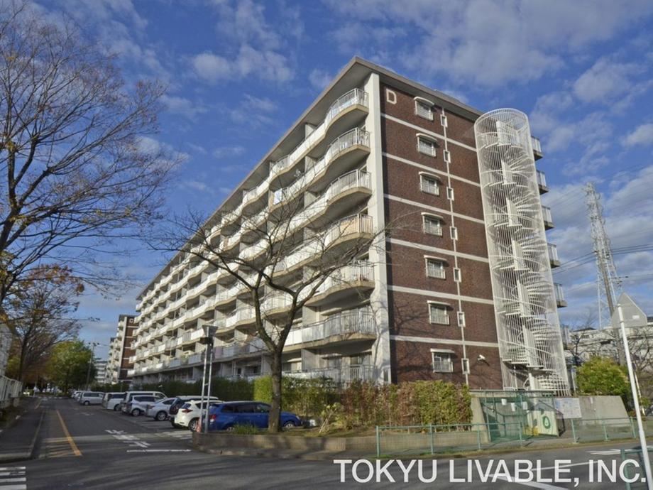 3LDK apartment in Inage Ward, Chiba - Photo 1