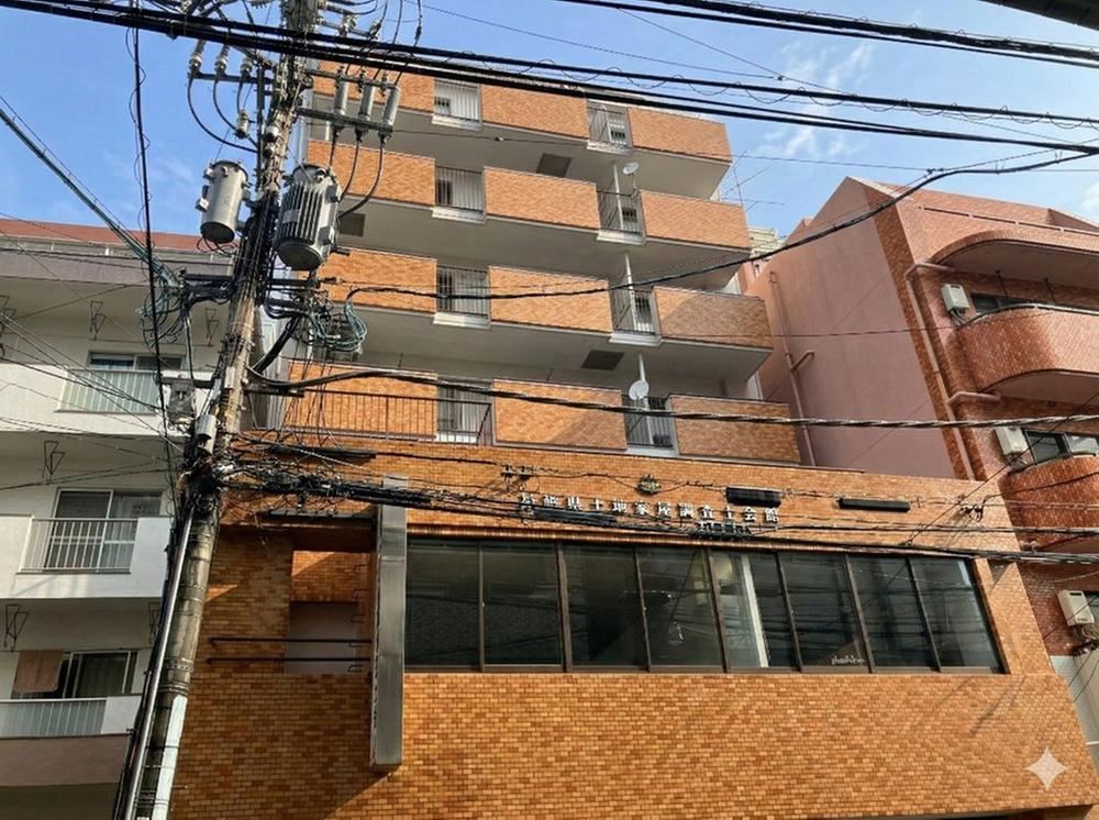 2LDK apartment in Chuo Ward, Fukuoka - Photo 1