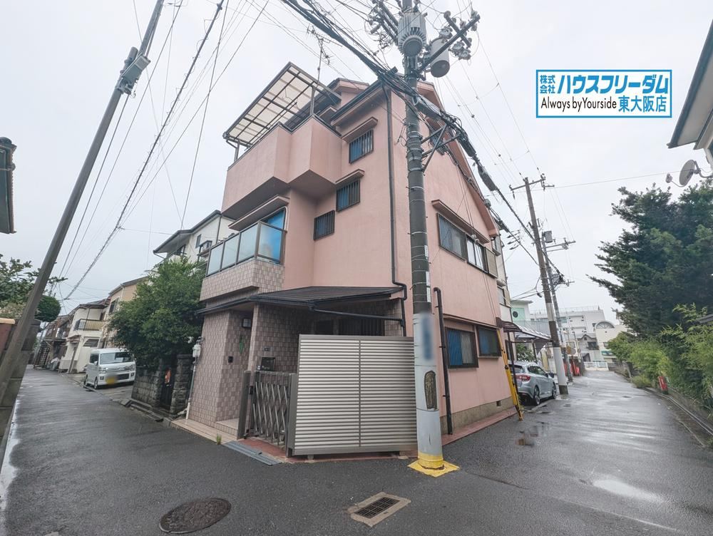 3LDK house in Higashiosaka, Osaka - Photo 1