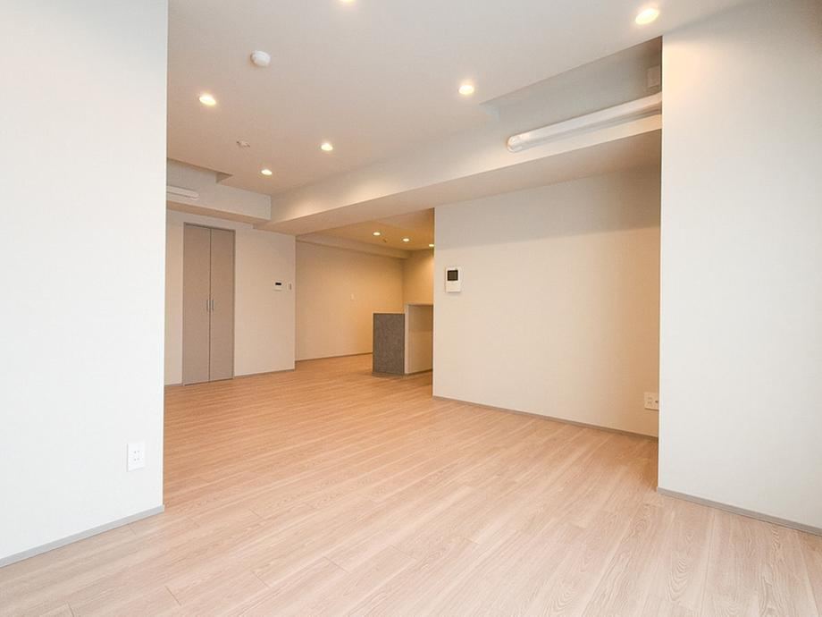 3LDK apartment in Naka Ward, Yokohama, Kanagawa - Photo 1