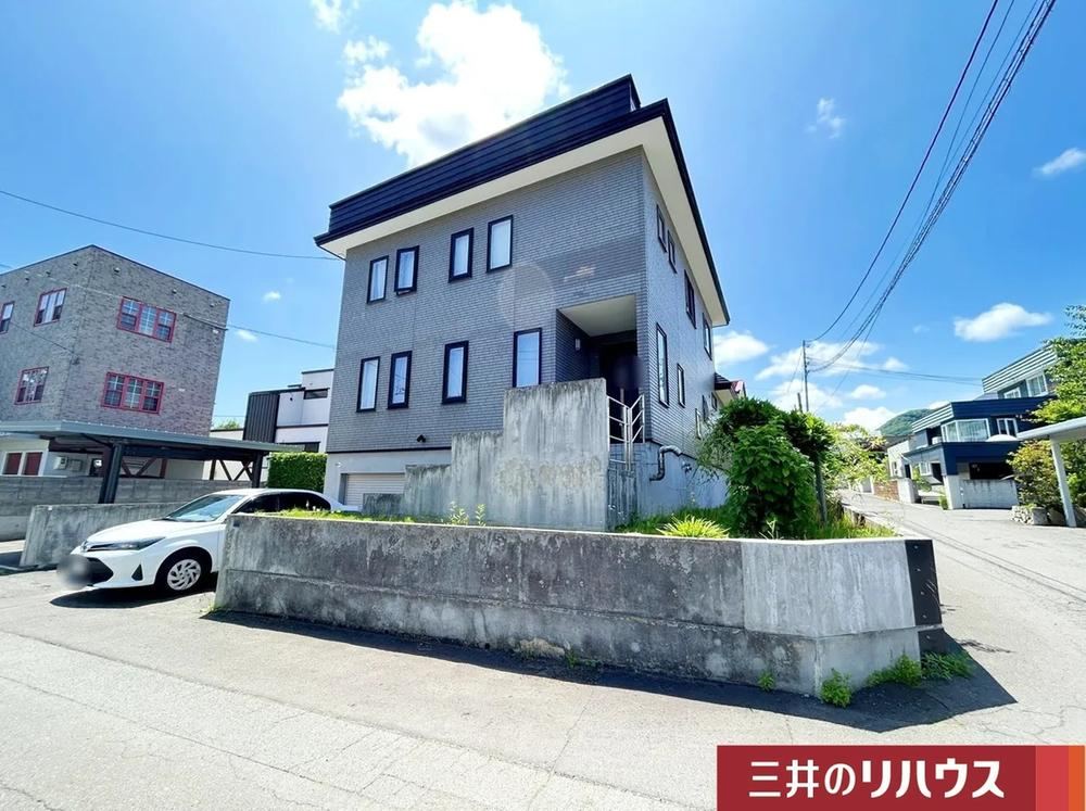 341 m² land in Chuo Ward, Sapporo, Hokkaido - Photo 1