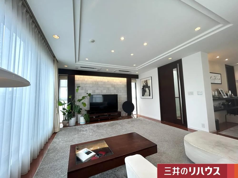 4LDK house in Ota Ward, Tokyo - Photo 1