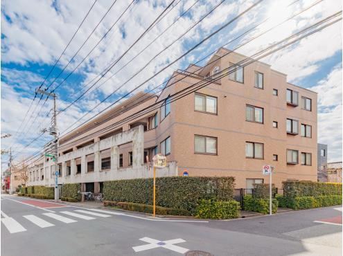 3LDK apartment in Nerima Ward, Tokyo - Photo 1