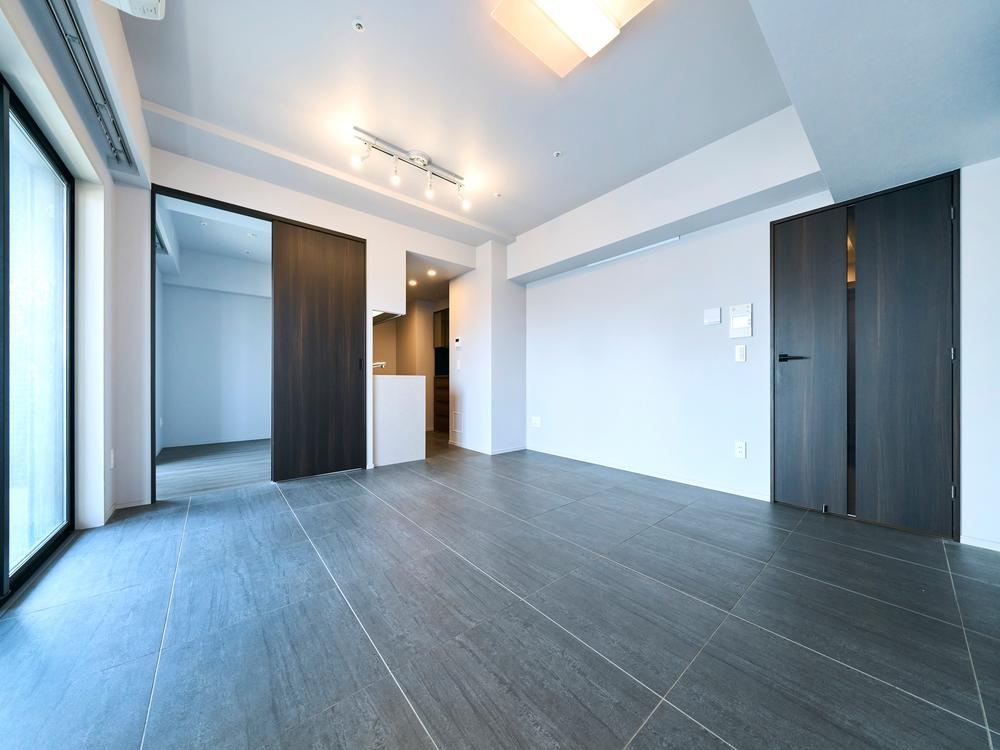 2LDK apartment in Shibuya Ward, Tokyo - Photo 1