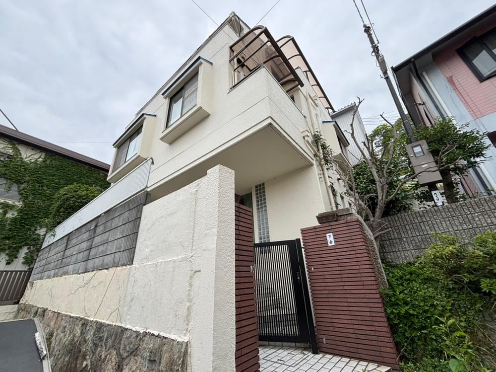 4LDK+2S house in Hyogo Ward, Kobe, Hyogo - Photo 1