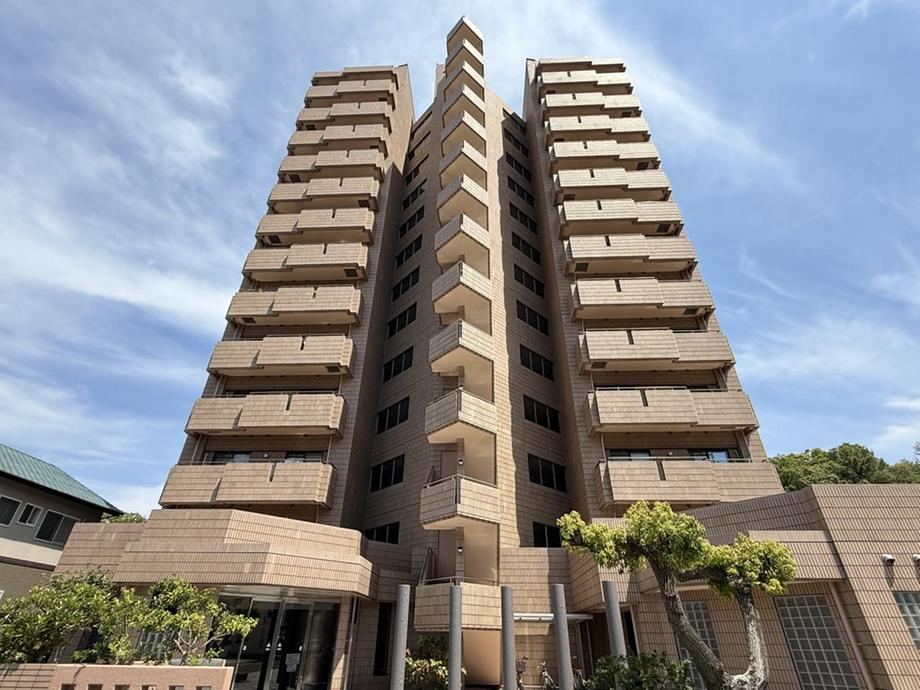 2LDK apartment in Utazu, Ayauta District, Kagawa - Photo 1