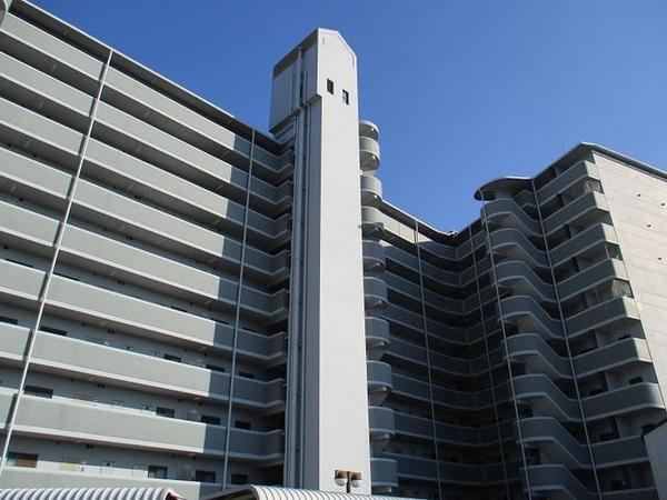 3LDK apartment in Iwade, Wakayama - Photo 1
