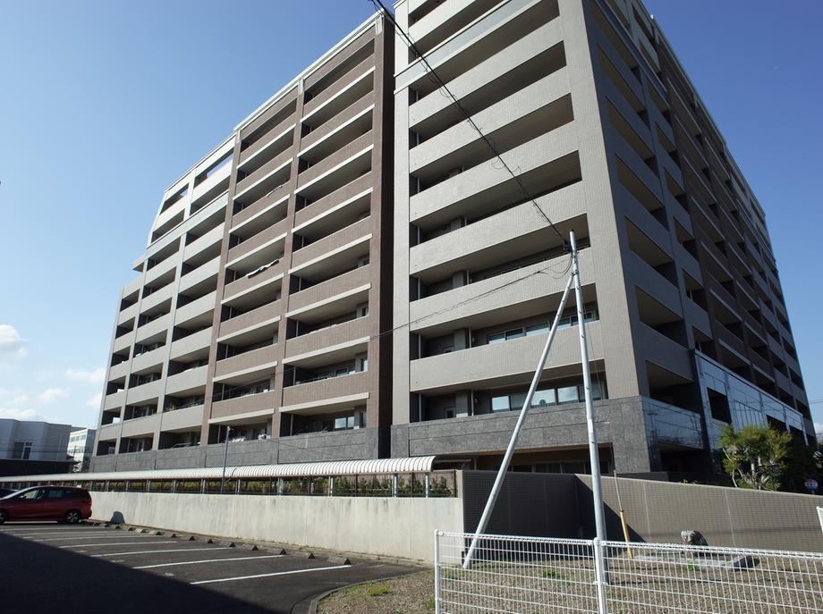 4LDK apartment in Miyazaki, Miyazaki - Photo 1