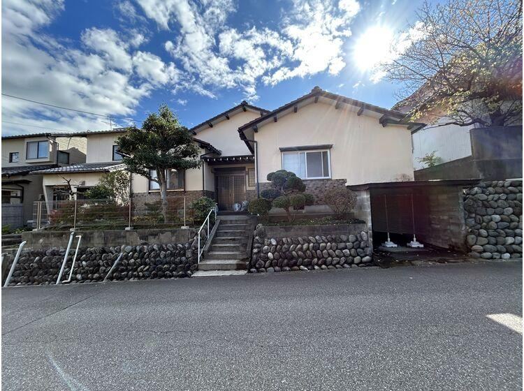 257 m² land in Kanazawa, Ishikawa - Photo 1