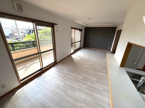 4LDK apartment in Minato Ward, Nagoya, Aichi - Photo 1