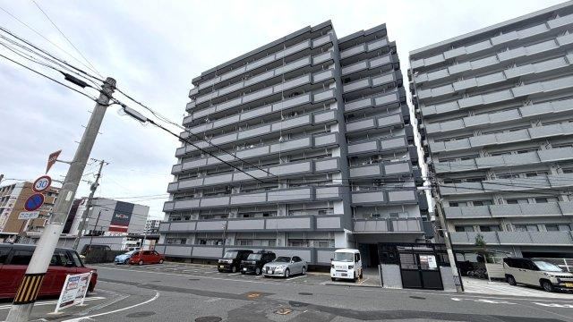 3LDK apartment in Yahatanishi Ward, Kitakyushu, Fukuoka - Photo 1
