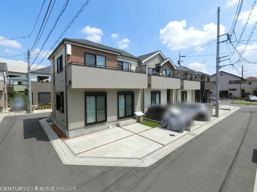 4LDK house in Soka, Saitama - Photo 1