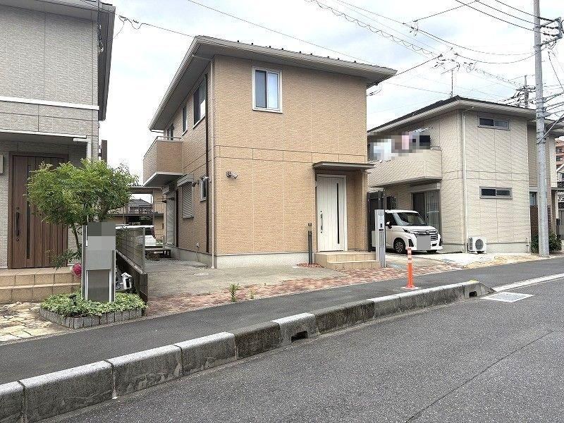 3LDK house in Soka, Saitama - Photo 1