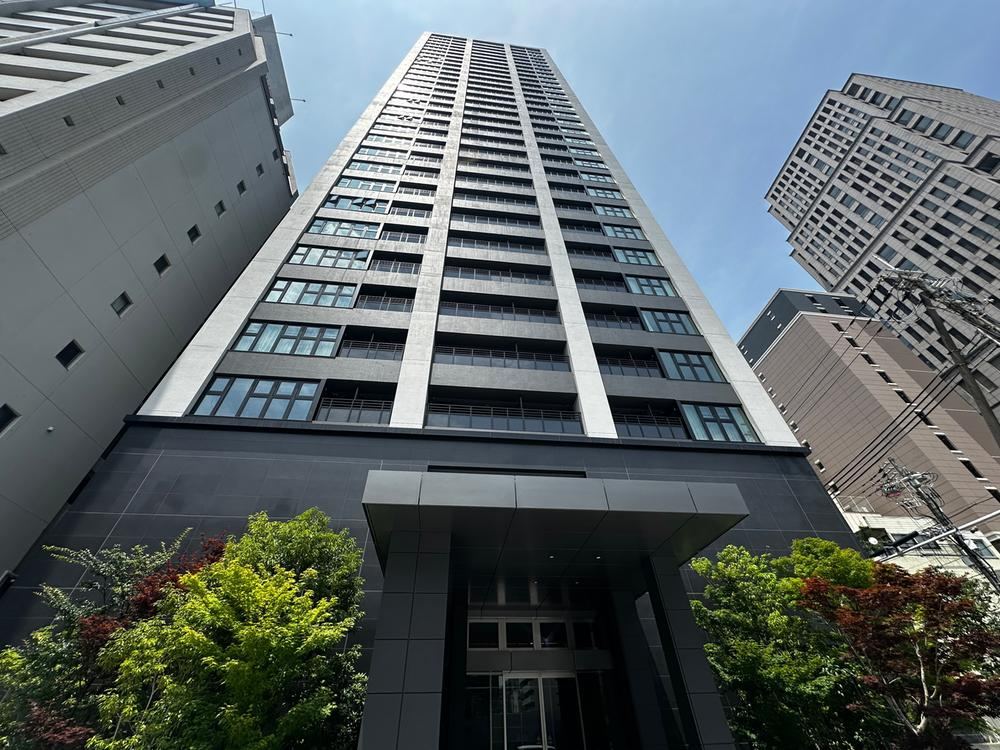 2LDK apartment in Chuo Ward, Osaka - Photo 1