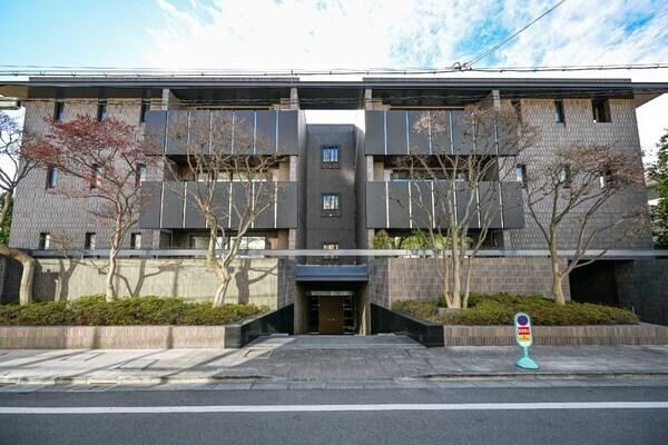 2LDK apartment in Shinagawa Ward, Tokyo - Photo 1