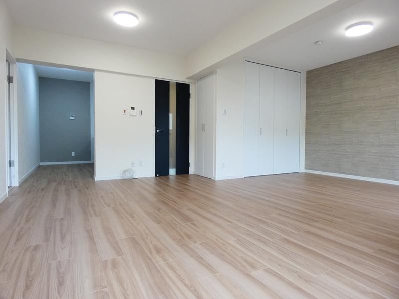 3LDK apartment in Nishi Ward, Hiroshima - Photo 1
