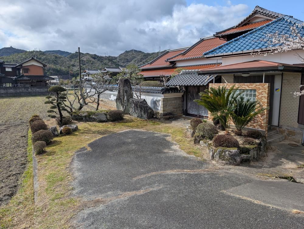 12LDK house in Hofu, Yamaguchi - Photo 1
