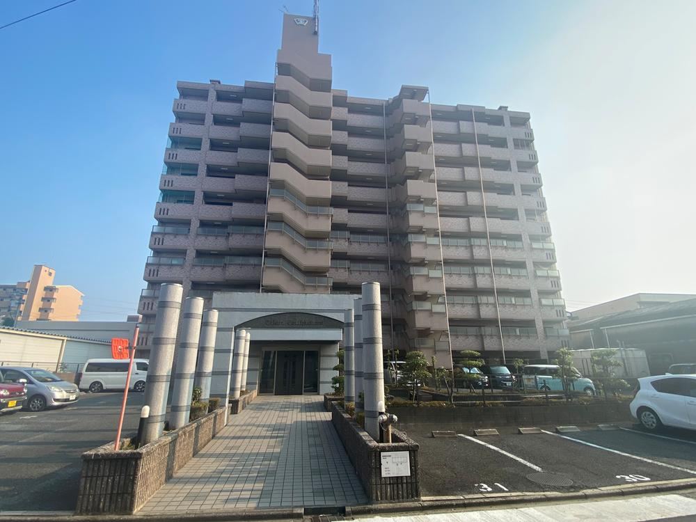 3LDK apartment in Minato Ward, Nagoya, Aichi - Photo 1