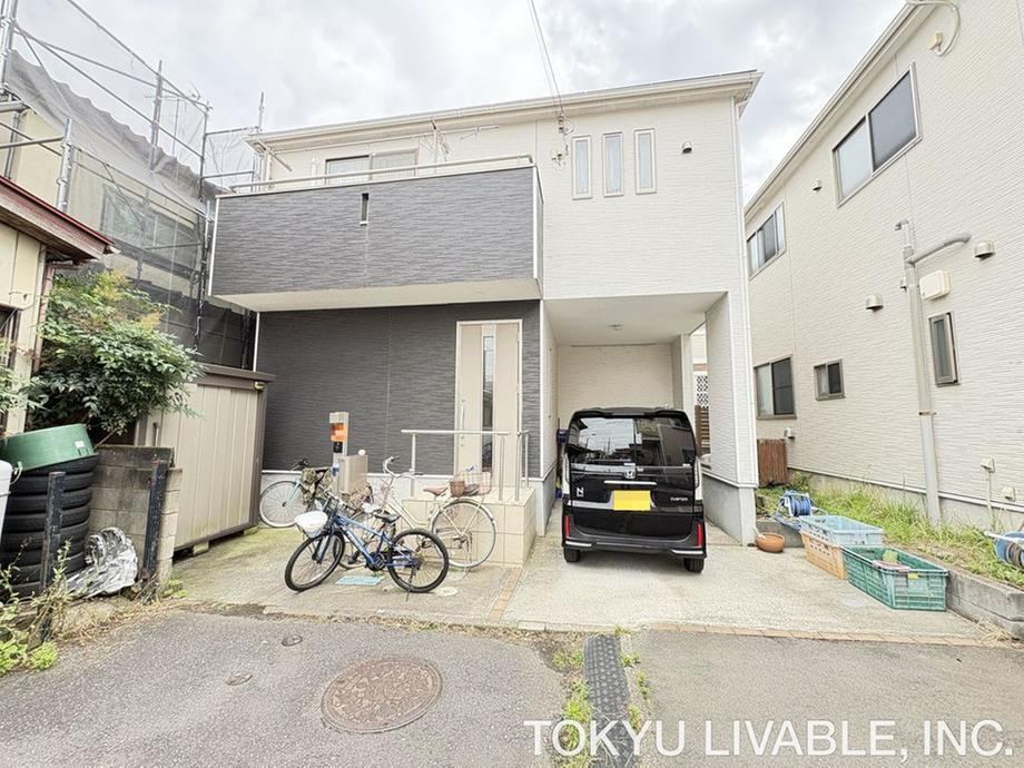 4LDK house in Shiki, Saitama - Photo 1