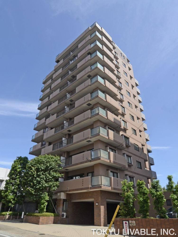 3LDK apartment in Koto Ward, Tokyo - Photo 1