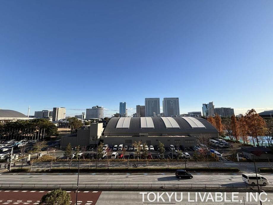 2LDK apartment in Koto Ward, Tokyo - Photo 1