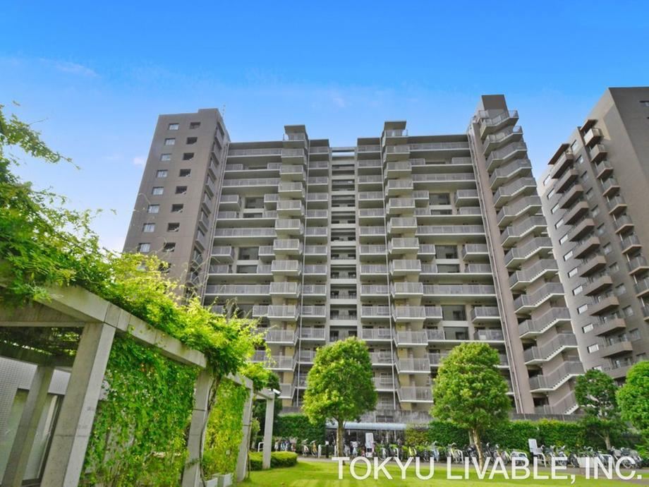 4LDK apartment in Zama, Kanagawa - Photo 1